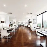 Occidental Hotel 4*